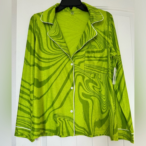 NWT! BEYOND YOGA SLEEP SHIRT - Picture 4 of 5